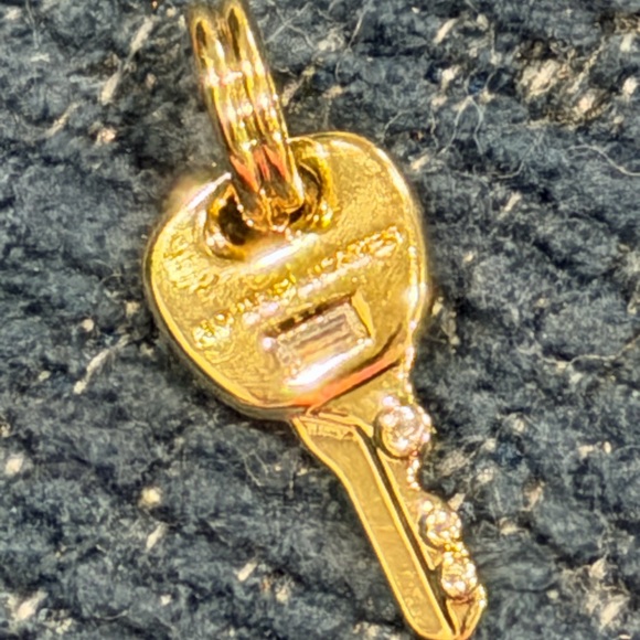 Authentic Key Dangle Charm - Picture 3 of 5